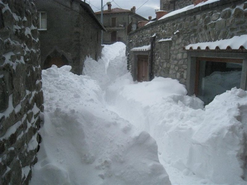 Eccezionale nevicata in Appennino